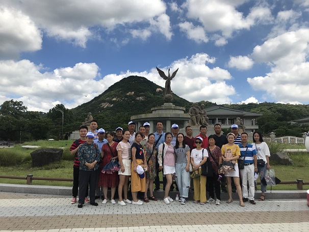 昌利公司組織員工赴韓國旅游.jpg